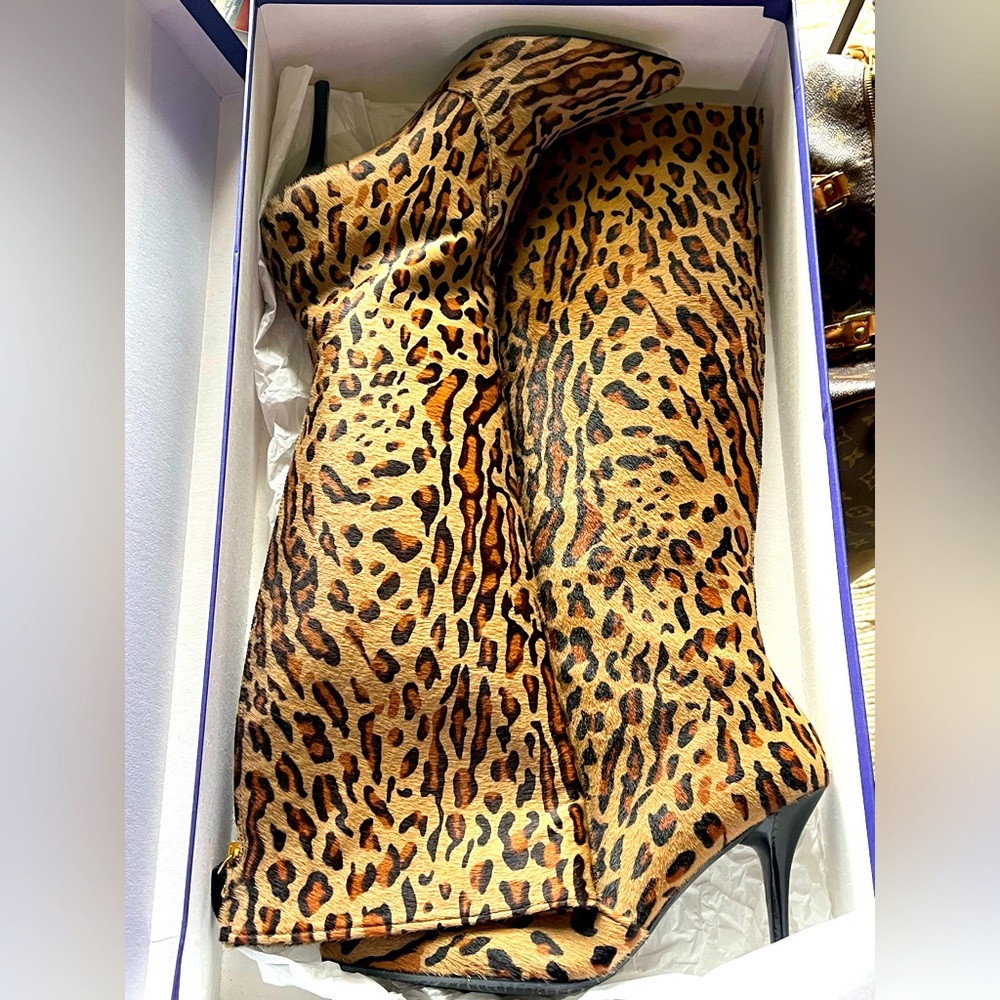Stunning Stuart Weitzman Leopard Print Knee High Boots